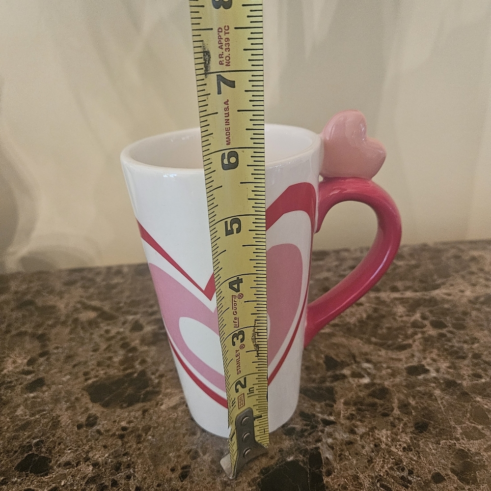 NWOT Valentine's 2011 Heart Motif Mug in Pink and White - Picture 5 of 6